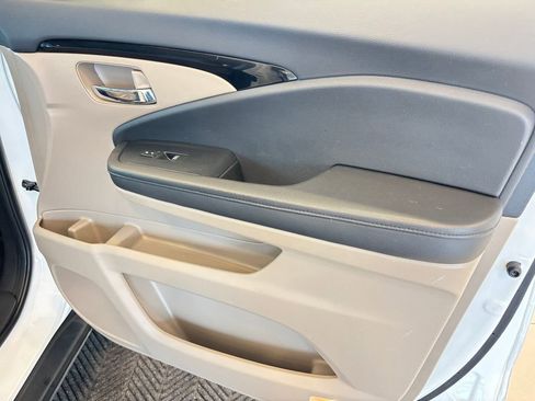 Used 2022 Honda Pilot Elite image 25