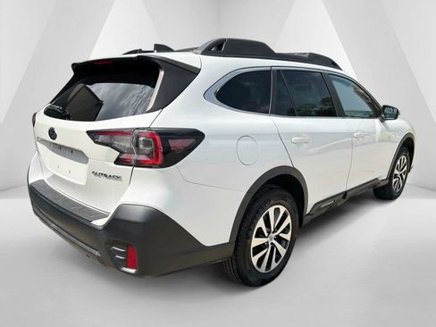 Used 2022 Subaru Outback Premium AWD/4WD image 7