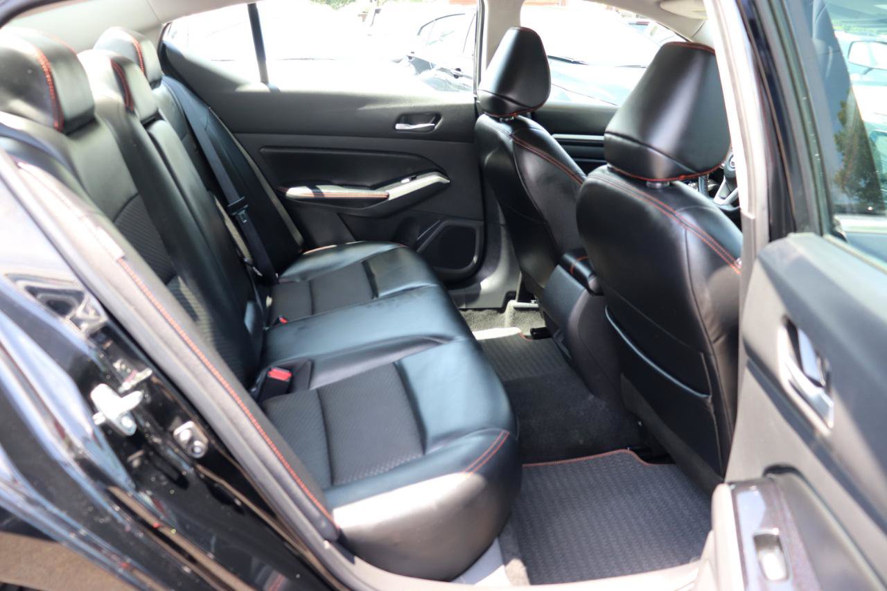Used 2024 Nissan Altima 2.5 SR FWD image 13