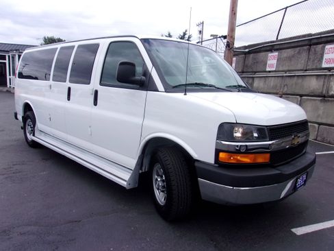 Used 2016 Chevrolet Express 3500 LT w/ LT Preferred Equipment Group image 1