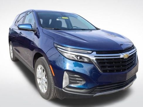 Certified 2022 Chevrolet Equinox LT image 2