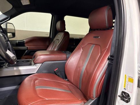 Used 2022 Ford F350 Platinum w/ FX4 Off-Road Package image 16