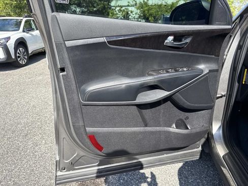 Used 2017 Kia Sorento L FWD image 21