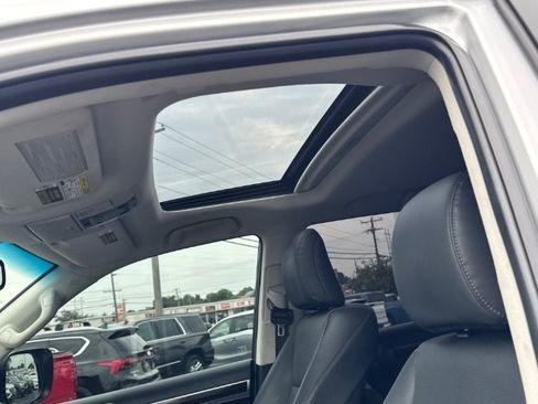 Used 2019 Lexus GX 460 AWD/4WD image 18