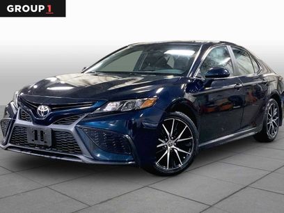 Used 2021 Toyota Camry SE w/ Cold Weather Package