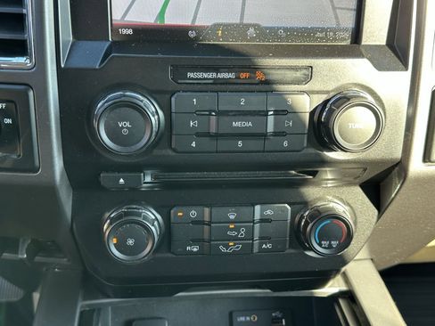 Used 2015 Ford F150 XLT w/ Equipment Group 301A Mid image 30