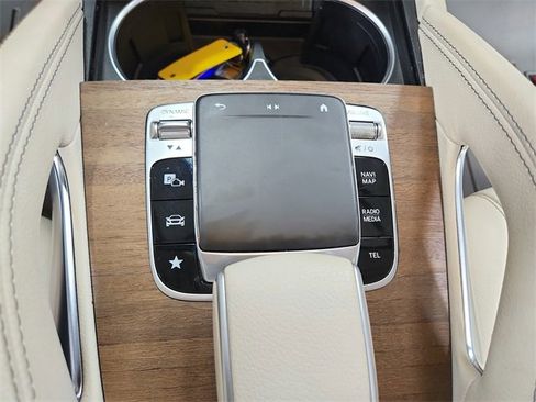 Used 2020 Mercedes-Benz GLE 350 4MATIC image 31