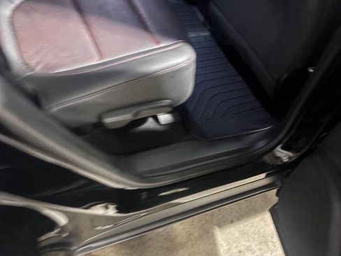 Used 2019 Chevrolet Blazer RS image 11