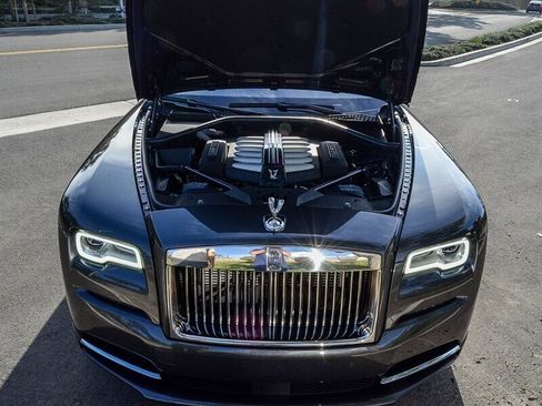 Used 2019 Rolls-Royce Dawn image 43