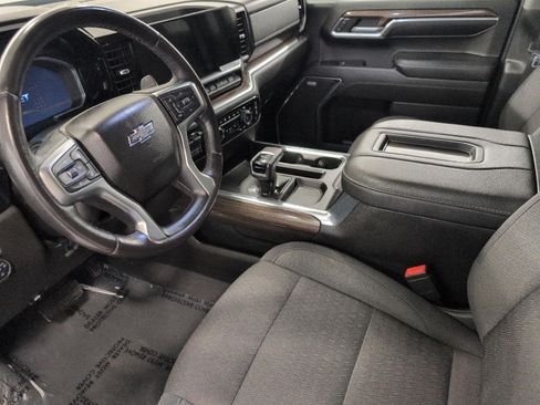 Certified 2022 Chevrolet Silverado 1500 RST w/ Convenience Package II AWD/4WD image 9