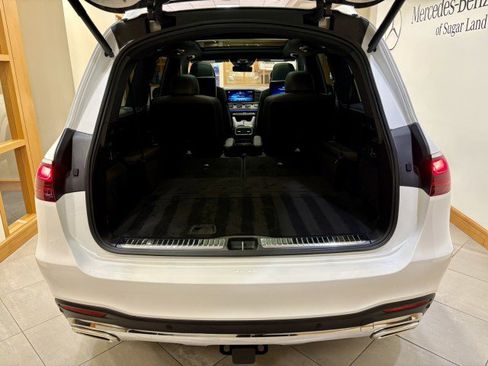 New 2026 Mercedes-Benz GLS 580 4MATIC image 29