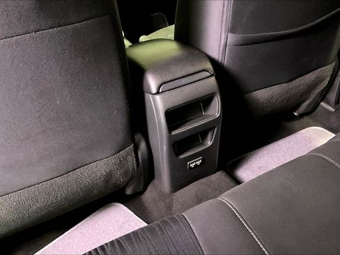 Used 2018 Nissan Sentra SV image 10