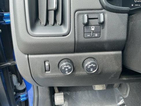 Used 2019 Chevrolet Colorado LT w/ LT Convenience Package AWD/4WD image 26