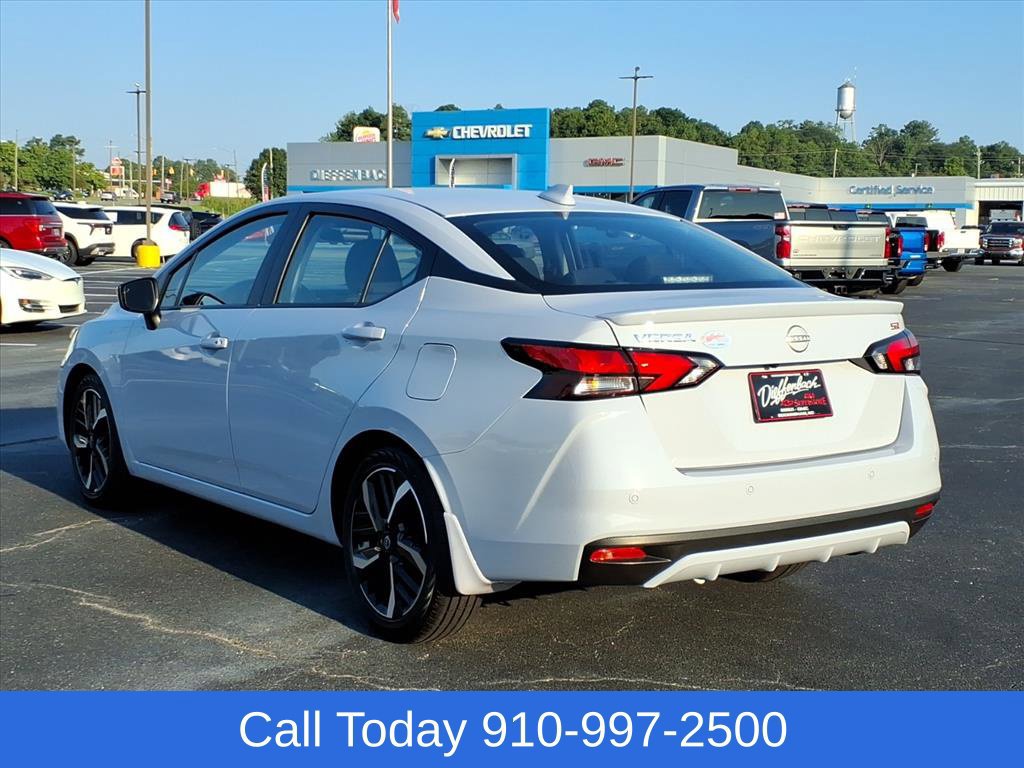 Used 2025 Nissan Versa SR w/ Trunk Package FWD image 5