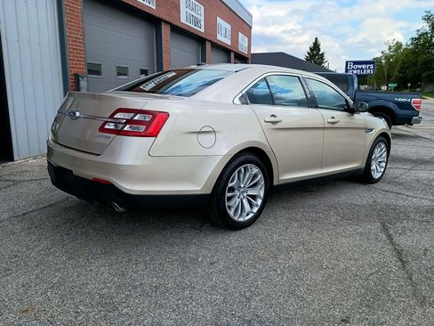 Used 2018 Ford Taurus Limited FWD image 4