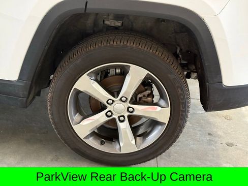 Used 2024 Jeep Grand Cherokee Limited w/ Luxury Tech Group II AWD/4WD image 10
