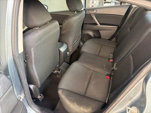 Used 2013 MAZDA MAZDA3 i Sport image 16