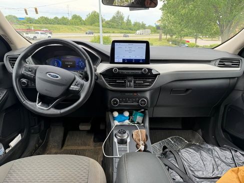 Used 2020 Ford Escape SE Sport FWD image 6