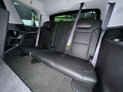 Used 2017 GMC Yukon SLT AWD/4WD image 28