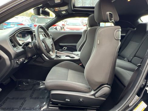 Used 2019 Dodge Challenger GT w/ Blacktop Package image 37