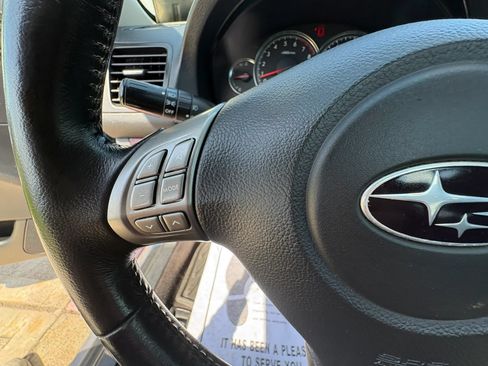 Used 2009 Subaru Outback 2.5i Limited AWD/4WD image 13