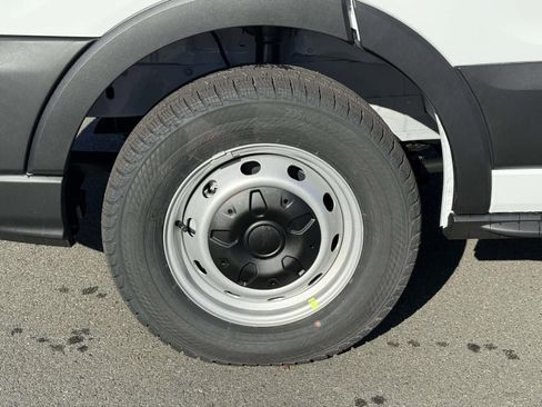 New 2026 Ford Transit 250 Low Roof w/ Load Area Protection Package RWD image 9