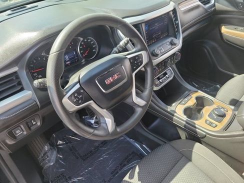 Used 2023 GMC Acadia SLE w/ Driver Convenience Package FWD image 21