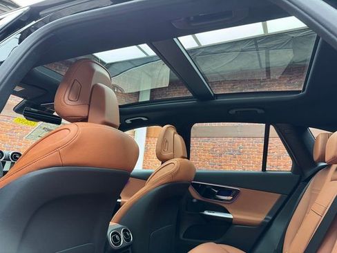 New 2026 Mercedes-Benz GLC 350e GLC 350e image 3