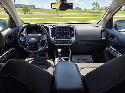 Used 2022 Chevrolet Colorado LT w/ LT Convenience Package AWD/4WD image 48
