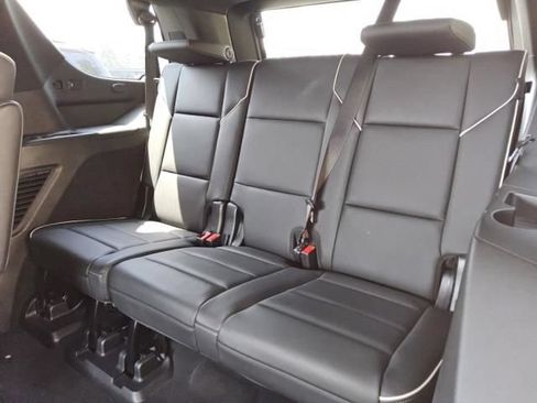 Used 2021 Cadillac Escalade Premium Luxury AWD/4WD image 5