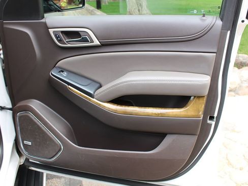 Used 2017 GMC Yukon Denali w/ Open Road Package image 18