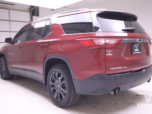 Used 2019 Chevrolet Traverse RS image 3