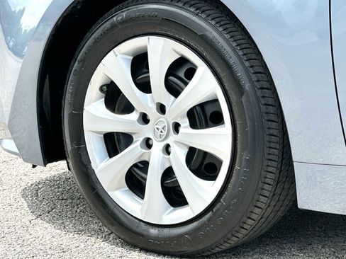 Used 2023 Toyota Corolla LE image 11
