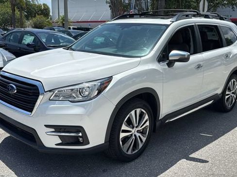 Used 2020 Subaru Ascent Touring w/ Popular Package #2 AWD/4WD image 3