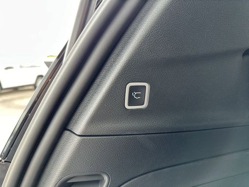 New 2024 Chrysler Pacifica Premium image 22