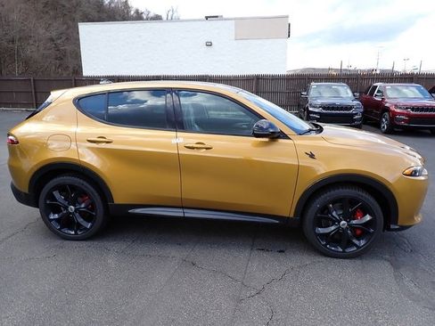 New 2024 Dodge Hornet R/T Plus image 7