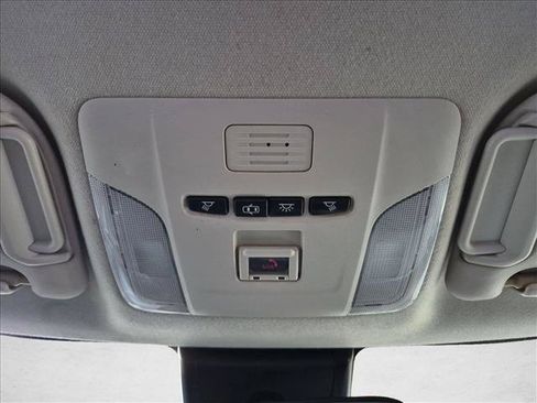 Used 2021 Toyota Corolla LE FWD image 25
