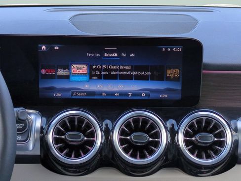 Used 2026 Mercedes-Benz GLB 250 w/ Exclusive Package image 14