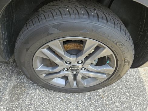 Used 2022 Kia Seltos S FWD image 6