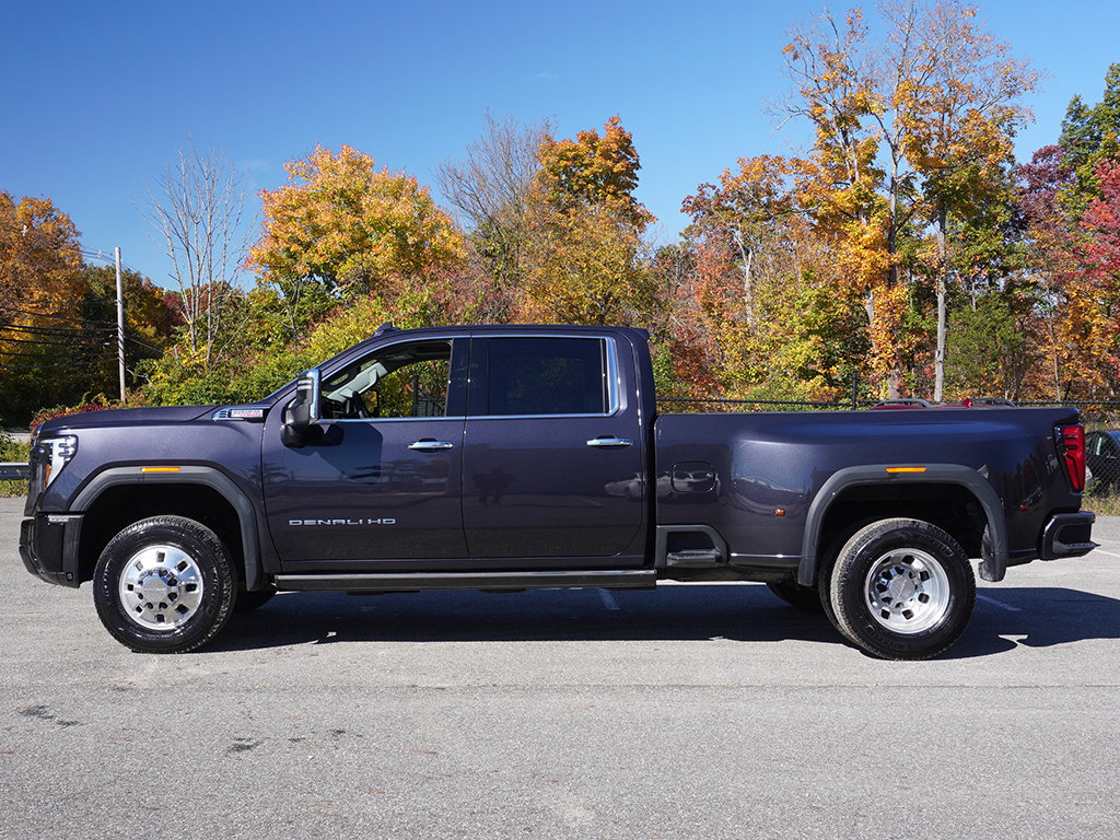 Used 2025 GMC Sierra 3500 Denali w/ Denali Reserve Package AWD/4WD image 21