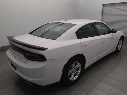 Used 2020 Dodge Charger SXT RWD image 9