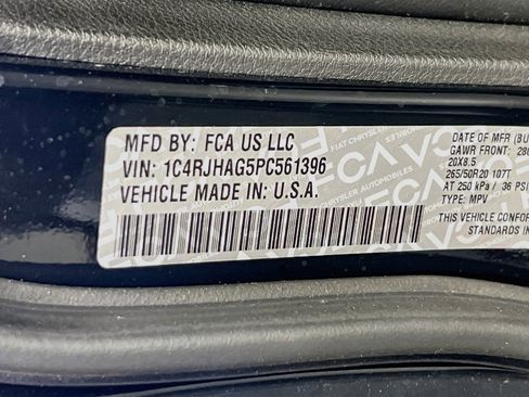 Used 2023 Jeep Grand Cherokee Altitude image 31