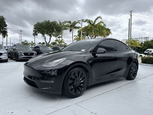 Used 2023 Tesla Model Y Performance AWD/4WD image 28