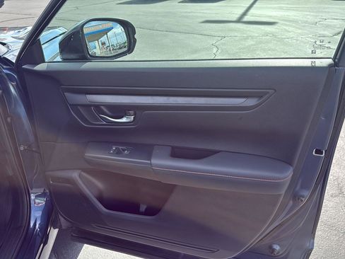 Certified 2025 Honda CR-V Sport-L image 31