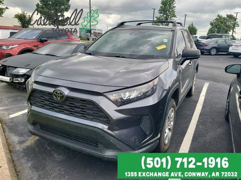 Used 2019 Toyota RAV4 LE FWD image 1