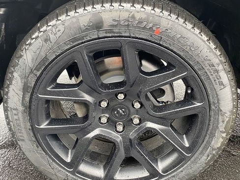 New 2026 RAM 1500 Laramie AWD/4WD image 9