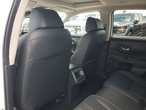 Used 2024 Honda HR-V EX-L image 18