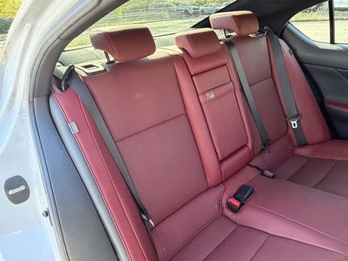 Used 2022 Lexus IS 300 300 w/ Premium Package image 31