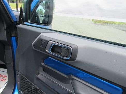 Used 2024 Ford Bronco Black Diamond w/ Sasquatch Package image 27