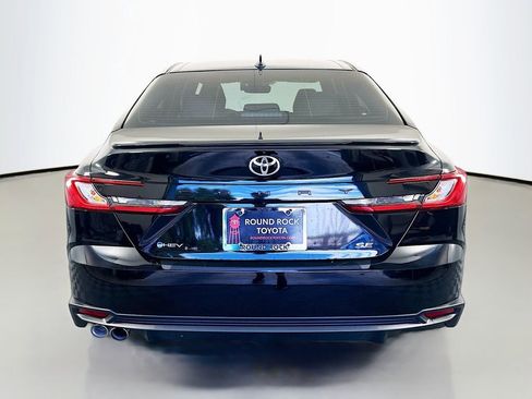 Certified 2025 Toyota Camry SE image 6